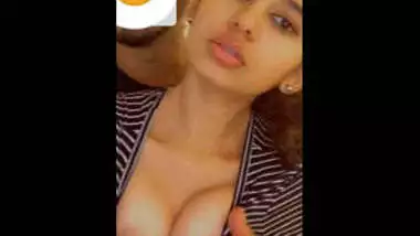 Sil tohd xxx video busty indian porn at Hotindianporn.mobi