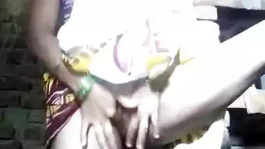 Indian Village Pussy Fingering Bhabhi In Saree