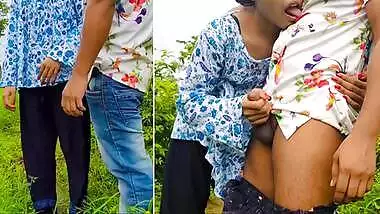 නුවරඑළියේ කැලේ ආතල් දෙවෙනි දවස Sri Lankan College Couple Very Risky Outdoor Public Fuck In Jungle