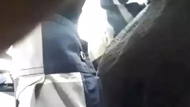 Pakistani girl pussy rubbing in car