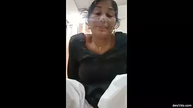 Desi Randi Blowjob And Fucked