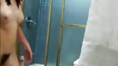 Cute Bangalore Girlfriend Masturbates In The Shower