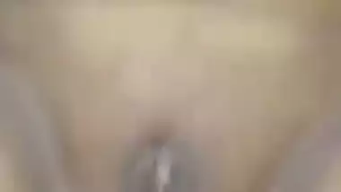 Aged Randi bald pussy fucking MMS video
