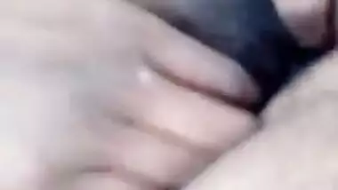 Indian girl having sex with unknown