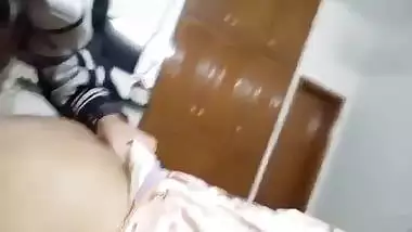 Mature Paki sex bhabhi doggy fucking viral clip