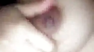 NRI babe Khalida recording own cute boobies