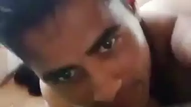 Guy bangs lady in the missionary position in the sex MMS