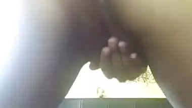 Horny Paki Girl Fingering