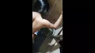 Sexy Desi teen girl fucked by her boyfriend in bathroom