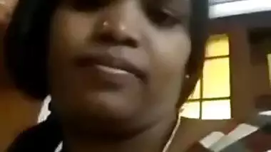 Telugu Aunty Showing Boobs and Pussy