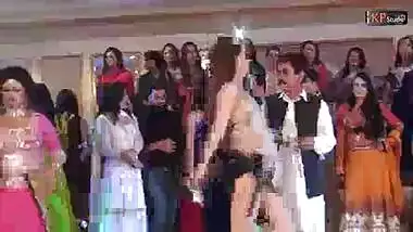 Pakistani Randis performing mujra for customer in hotel room