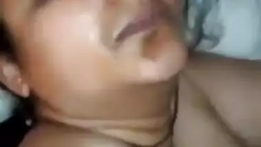 Horny Indian MILF sucking cock and rubbing it all over her body