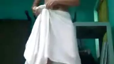 Sexy Indian Girl Nude Dance Show
