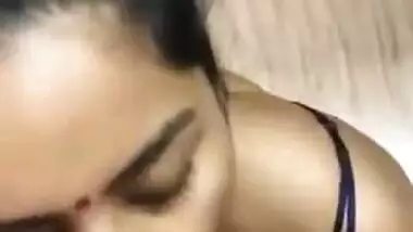 Desi XXX cute bhabi babe suck her boss dick - Indian porn