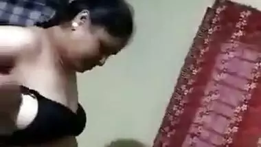 Desi Bhabhi nude after fucking