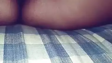 Sexy Lankan Girl Showing her Boobs and pussy part 1