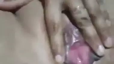 Horny bhabhi sex pussy needs dick viral fingering