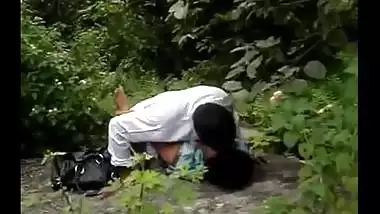 Peeping into couple’s outdoor sex