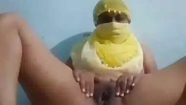 Super horny bhabhi fingering clips part 6