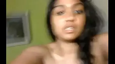 Mallu girl masturbate with dildo in live webcam chat