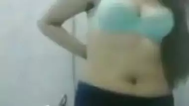 Hot Indian girl in changing room 