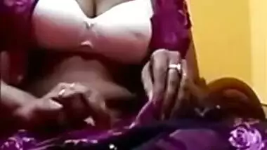 Today Exclusive- Desi Girl Showing Her Boobs On Video Call Part 2