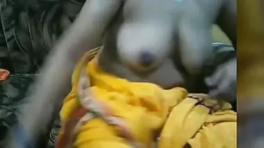 Bhabi Opening Blouse Hooc And Tease