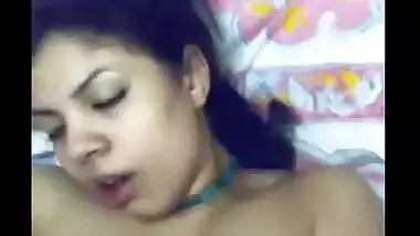 Desi sex Indian porn episodes of college hotty Nidhi with lover trickled
