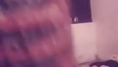 Nude Kerala Desi XXX girl fingering pussy on chair MMS video