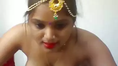 Sexy Bhabhi Nude Dancing