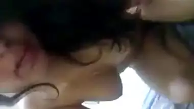 Desi horny girl vigorously fucking herself