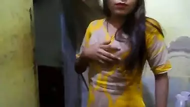 Charming Indian Village Girl Showing Natural Tits