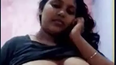 Teen show her huge boobs while talking on mobilephone