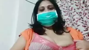 Xxxxbae busty indian porn at Hotindianporn.mobi