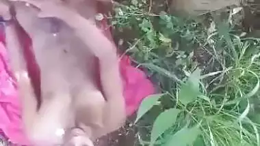 Indian Village Couple Fucking in jungle