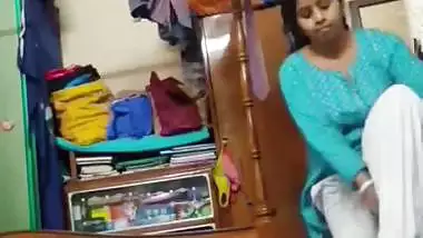Bhabhi changing clothes vira videos uploaded online