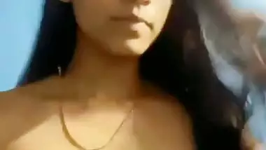 Super tits Indian girl nude videos shared online
