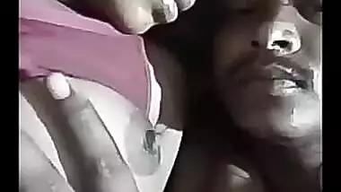 Desi randi bhabi boob sow video call