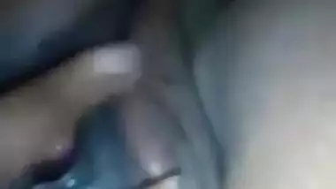 Bengali MILF Bhabhi showing naked pussy on cam