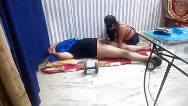VERY HOT INDIAN COLLEGE GIRLFRIEND GIVING BLOWJOB THEN GETTING FUCKED