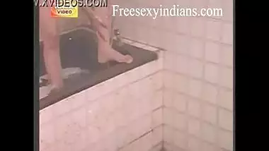 Desi sex mms of south indian bhabhi caught by maid