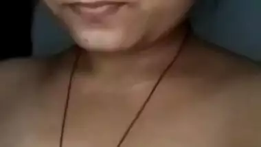 Indian housewife milking her boobs on cam