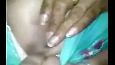 Big tits bhabi exposing in online porn movies