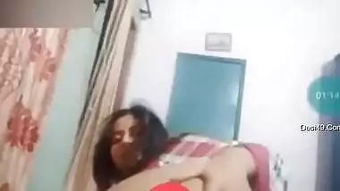 Paki Girl Showing Her Ass And Boobs On Vc Part 2