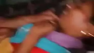 Desi whore in sari tempts boy into a XXX act of procreating on camera