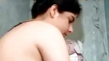 Indian girlfriend in shower