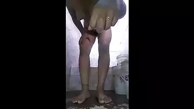 Sexy video of beautiful Indian lady fingering