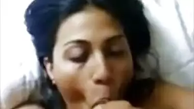 Mature sexy Desi girl oral sex with her boss in a hotel room