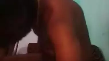 Tamil girl hot romance and bra remove by husband