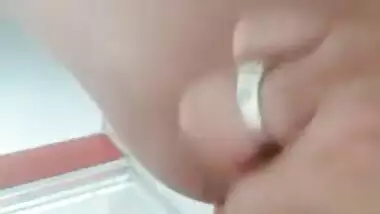 Indian minx sneaks in bathroom to film porn clip full of masturbation